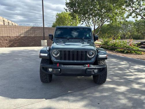 Anvil Clearcoat 2025 Jeep Gladiator Rubicon