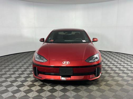 2024 Hyundai IONIQ 6 SE