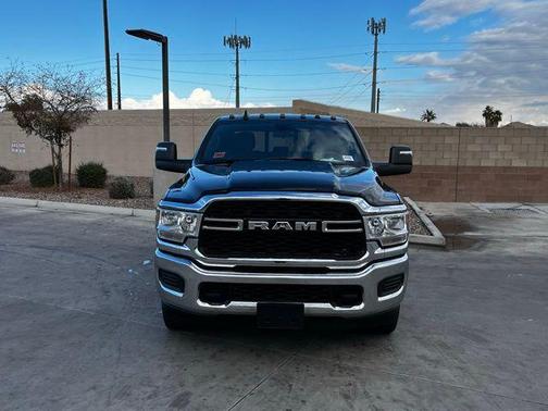 2024 RAM 3500 Tradesman Crew Cab 4x4 6'4' Box