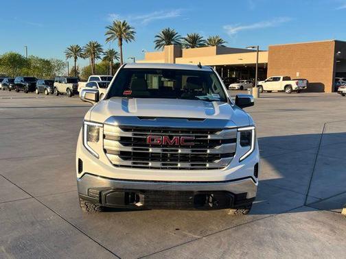 2024 GMC Sierra 1500 SLE