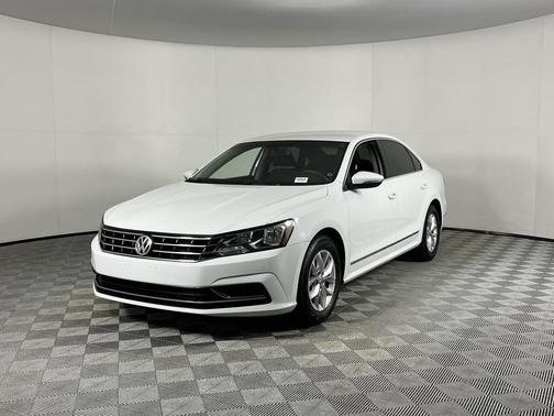 2017 Volkswagen Passat 1.8T S