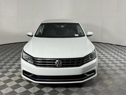 2017 Volkswagen Passat 1.8T S