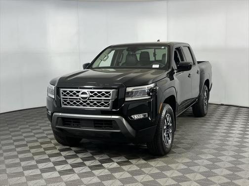 2024 Nissan Frontier SL