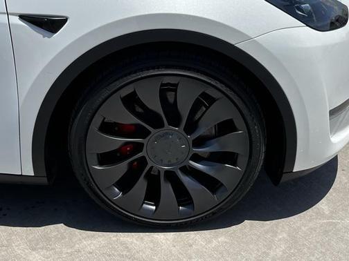 2023 Tesla Model Y Performance Dual Motor All-Wheel Drive