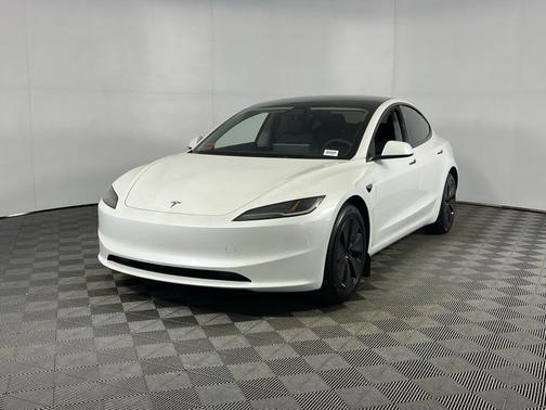 2025 Tesla Model 3 Long Range