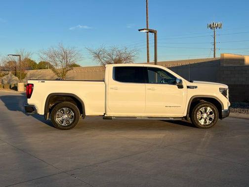 2023 GMC Sierra 1500 SLE