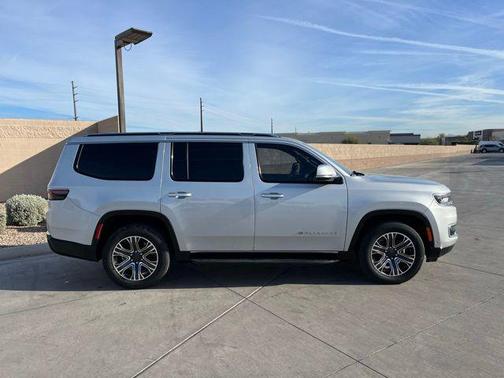 2022 Jeep Wagoneer Series III 4x4