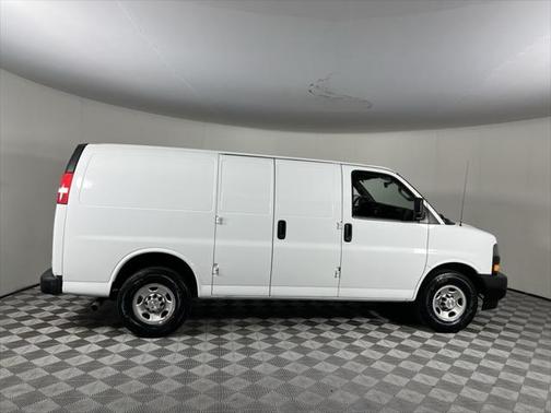 2020 Chevrolet Express 2500 RWD 2500 Regular Wheelbase WT