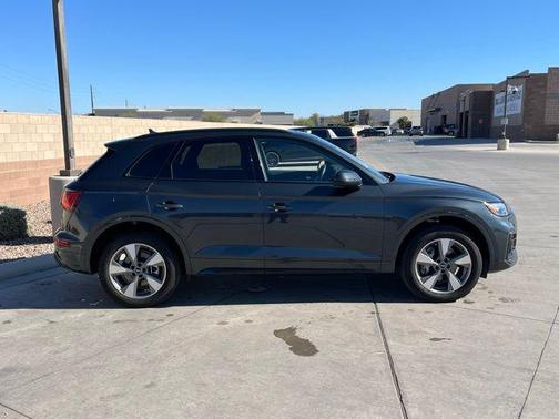 2025 Audi Q5 40 Premium