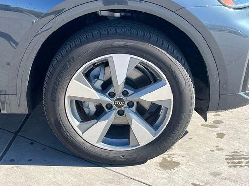 2025 Audi Q5 40 Premium