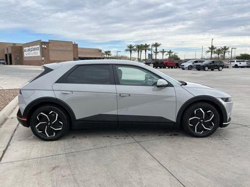 2024 Hyundai IONIQ 5 SEL