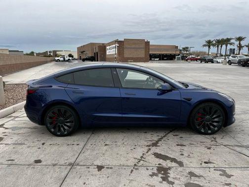 2023 Tesla Model 3 Performance