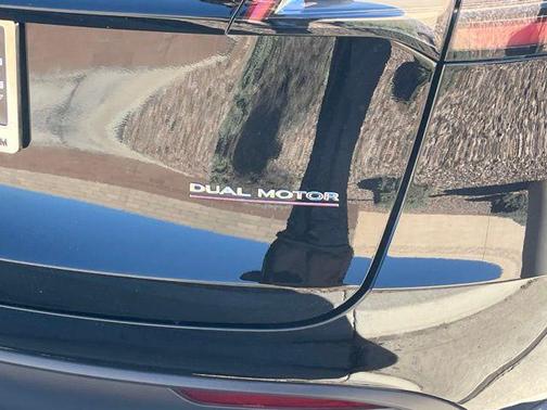 2023 Tesla Model Y Performance Dual Motor All-Wheel Drive