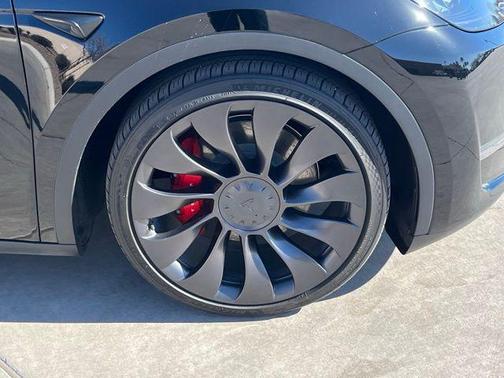 2023 Tesla Model Y Performance Dual Motor All-Wheel Drive