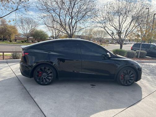 2023 Tesla Model Y Performance Dual Motor All-Wheel Drive