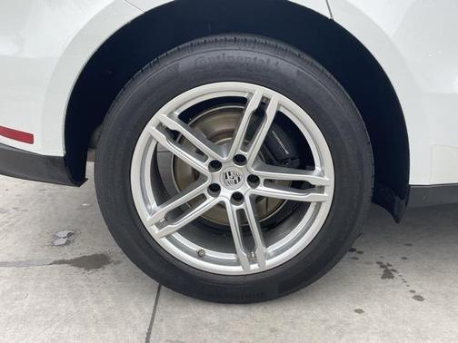 2022 Porsche Macan Base