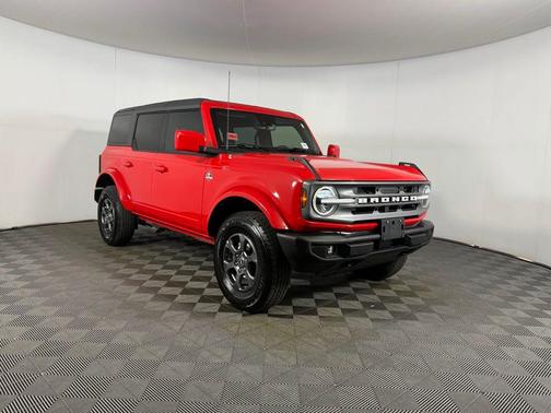 Race Red 2023 Ford Bronco Outer Banks