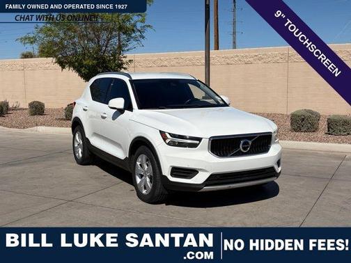 2020 Volvo XC40 T4 Momentum