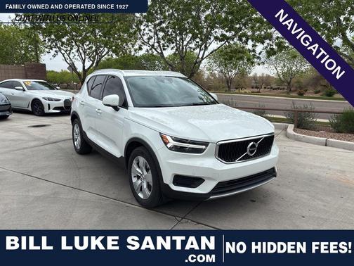 2020 Volvo XC40 T4 Momentum