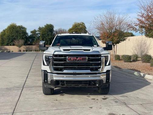 2025 GMC Sierra 3500 SLT