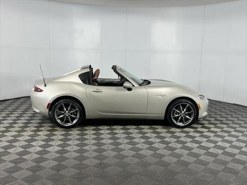 2023 Mazda MX-5 Miata RF Grand Touring