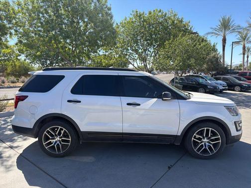 White Platinum Clearcoat Metallic 2016 Ford Explorer Sport