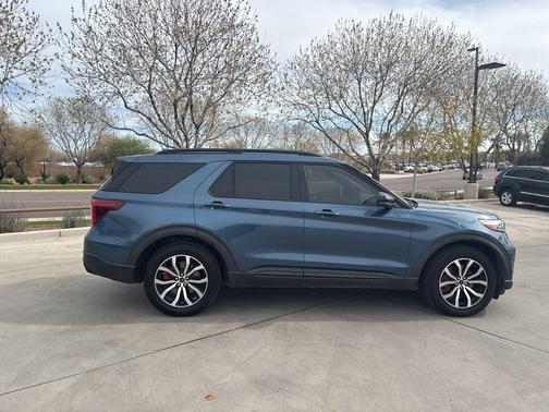 2020 Ford Explorer ST