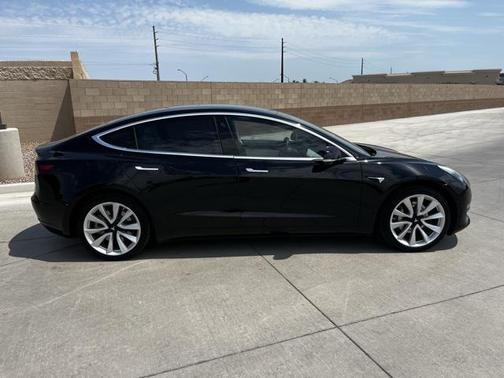 2019 Tesla Model 3 Standard Range Plus