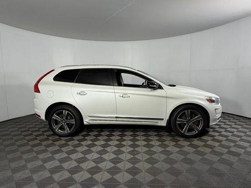 2017 Volvo XC60 T6 Dynamic