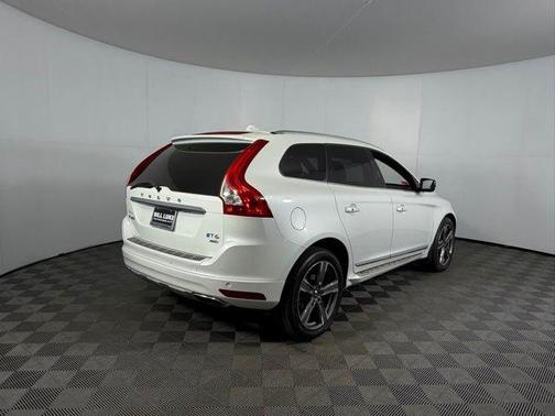 2017 Volvo XC60 T6 Dynamic