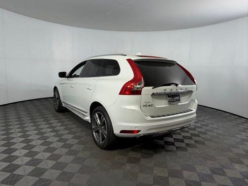2017 Volvo XC60 T6 Dynamic