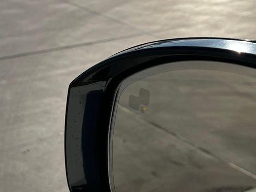 2024 Land Rover Discovery P300 S