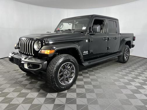 2022 Jeep Gladiator Overland