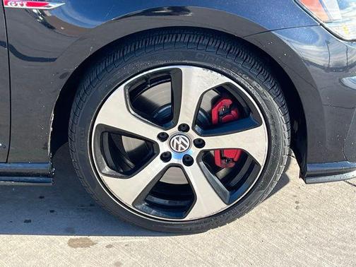 2019 Volkswagen Golf GTI 2.0T S 4-Door
