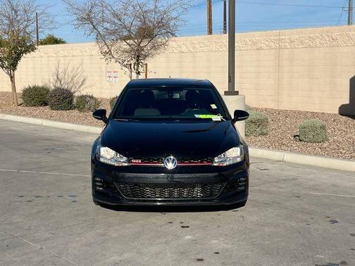 2019 Volkswagen Golf GTI 2.0T S 4-Door
