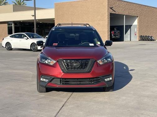 2019 Nissan Kicks SR