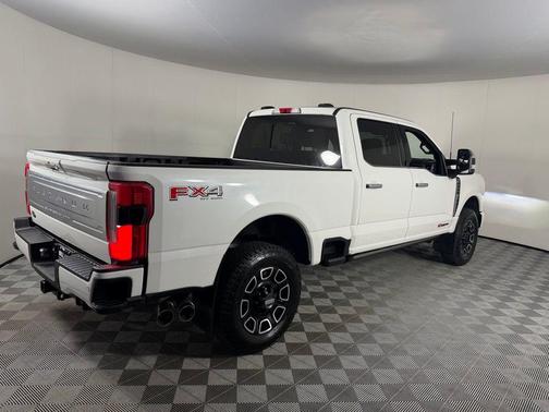 Star White Metallic Tri-Coat 2024 Ford F-350 Platinum