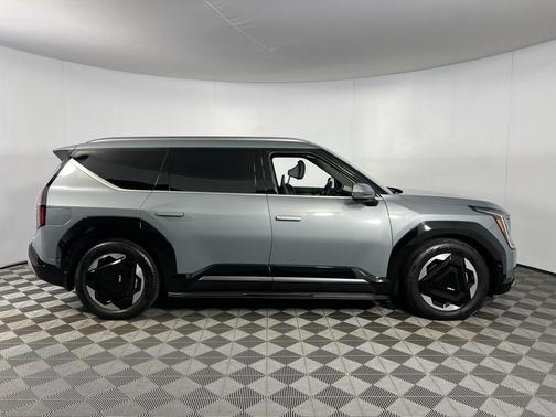 2024 Kia EV9 Land