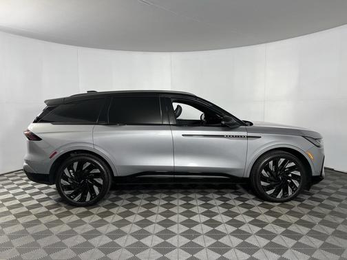 2024 Lincoln Nautilus Reserve