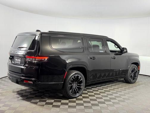 Diamond Black Crystal Pearlcoat 2024 Jeep Grand Wagoneer L Series III Obsidian 4x4