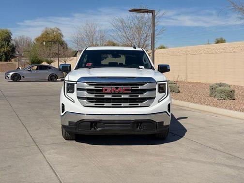2024 GMC Sierra 1500 SLE