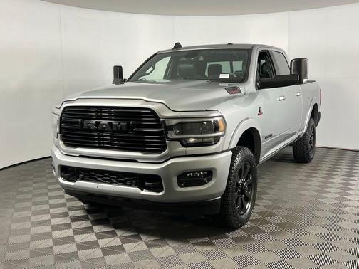 2022 RAM 2500 Laramie Crew Cab 4x4 6'4' Box