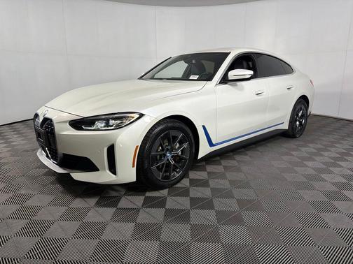 Mineral White Metallic 2023 BMW i4 Gran Coupe eDrive40