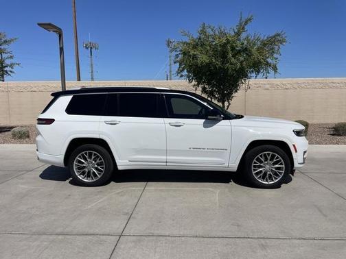 2022 Jeep Grand Cherokee L Summit