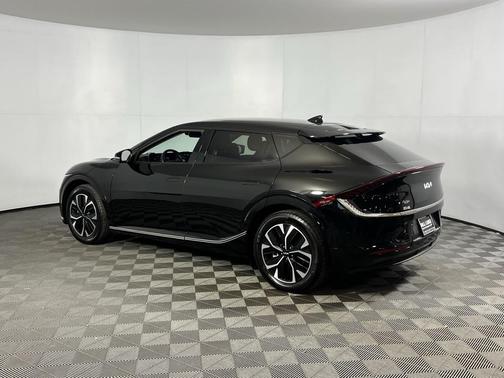 2022 Kia EV6 Wind