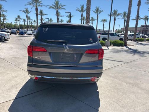 Modern Steel Metallic 2017 Honda Pilot Touring