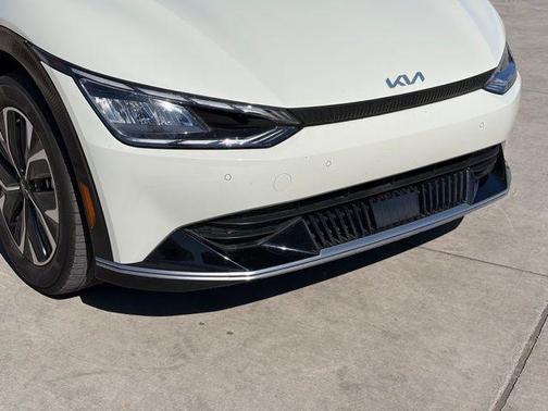 2024 Kia EV6 Wind