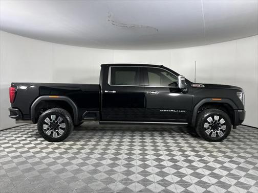 2024 GMC Sierra 3500 Denali