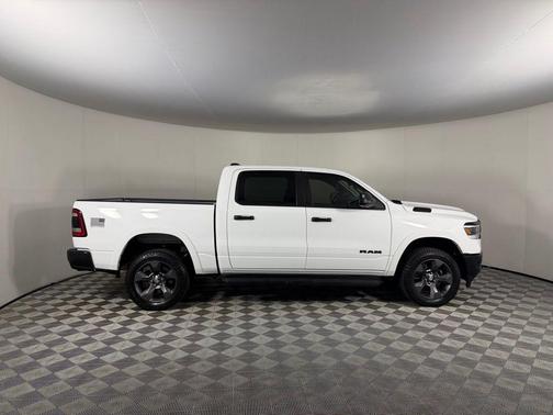 Bright White Clearcoat 2023 RAM 1500 Big Horn/Lone Star