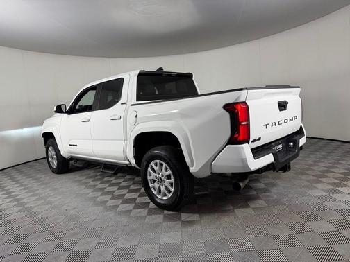 Ice Cap 2026 Toyota Tacoma SR5